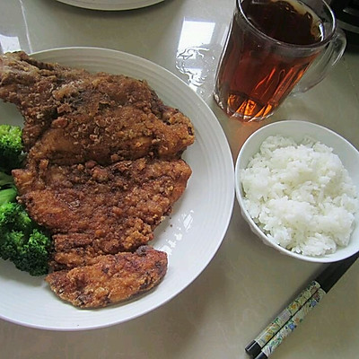 炸鸡排饭