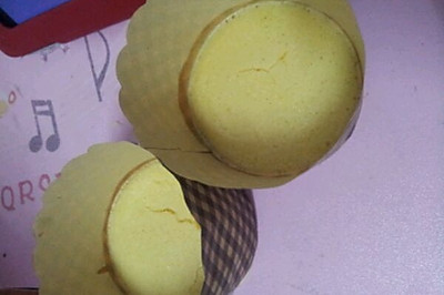 戚风慕斯杯装蛋糕