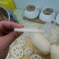 营养莲菜盒的做法图解4