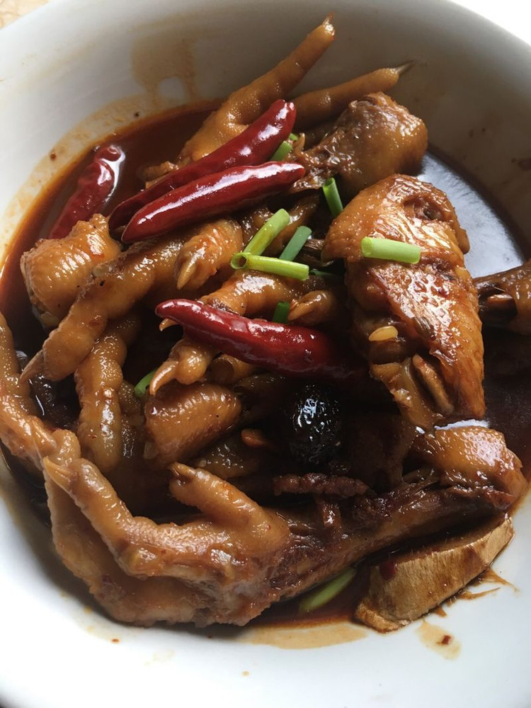鸡翅鸡爪煲的做法