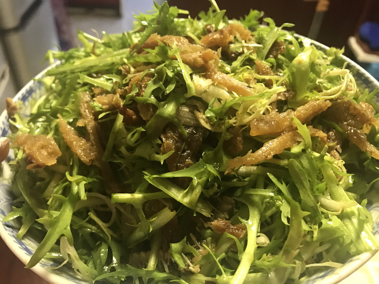 豆豉鱼拌苦苣的做法