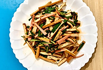 #餐桌上的春日限定#韭菜炒香豆干的做法