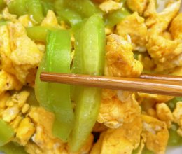 #晒出你的中秋团圆饭#黄瓜瓤炒鸡蛋，鲜得嘞！的做法