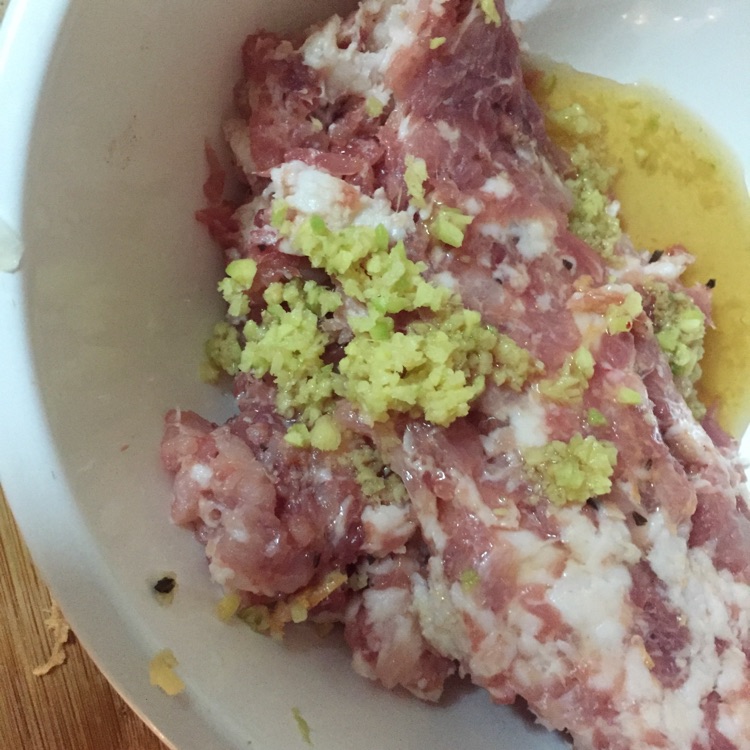 泡菜木耳饺子（馄饨）生切白菜的做法图解7