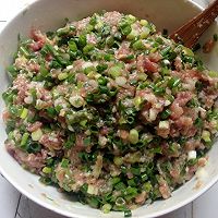 美女私房菜の菜香葱肉包的做法图解4