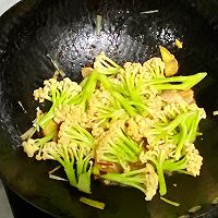 干锅花菜，爽脆可口，健康又下饭～的做法图解6