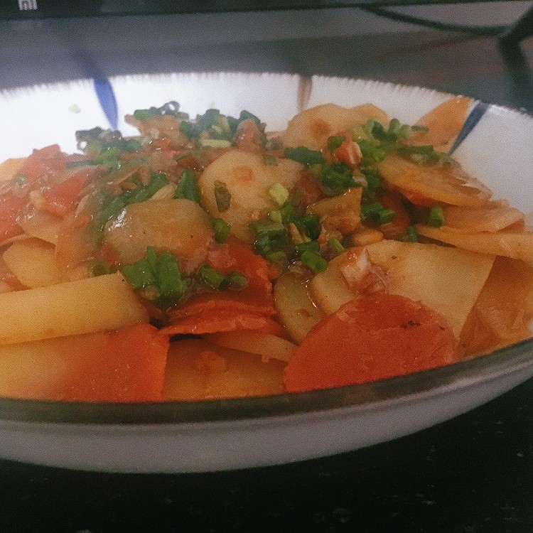 干锅土豆片|自制美食|一人吃食的做法