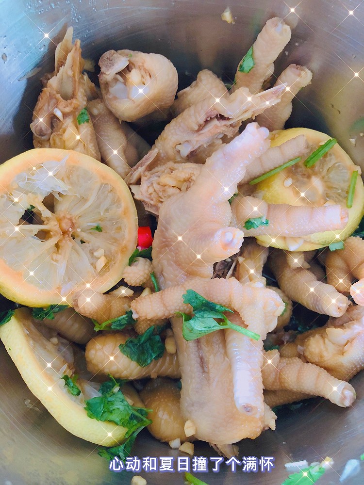 柠檬鸡爪的做法