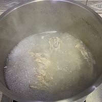 醇厚清甜：西洋菜猪骨汤的做法图解9