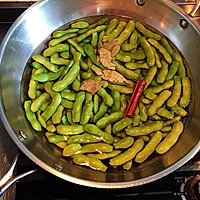 煮了一盘毛豆 才是真正的夏天的做法图解3