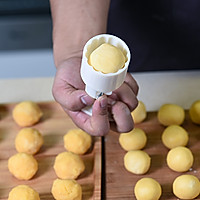 德普烤箱食谱——半岛奶黄月饼 的做法图解11