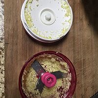 蒜蓉粉丝蒸扇贝的做法图解1