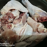 土鸡炖土豆蘑菇的做法图解2