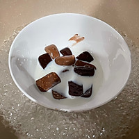 #享时光浪漫 品爱意鲜醇#酸奶油巧克力慕斯的做法图解7