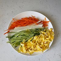 #味达美名厨福气汁，新春添口福#千张时蔬卷的做法图解4