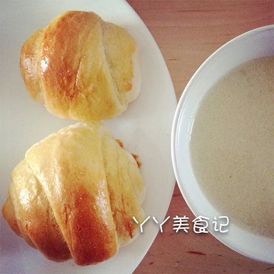宝宝早餐之小米薏仁燕麦米糊配小面包