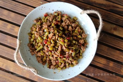 《酸豆角肉末》——专属夏天的下饭菜～