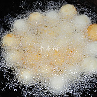 脆皮黄金红薯丸子 经典而又简单的家常甜食中也有小技巧需要掌握的做法图解8