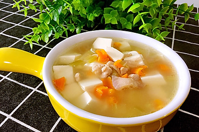胡萝卜豆腐汤