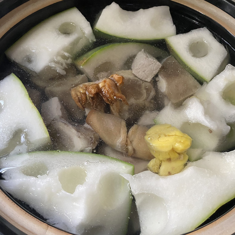 墨鱼牛骨筒冬瓜汤的做法