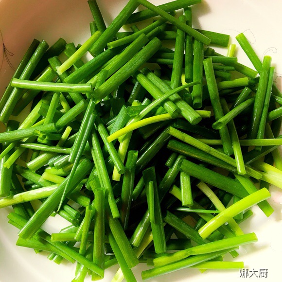 解馋葱油拌面的做法图解1