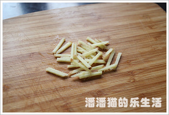 秋风起 蟹脚痒丨秋蟹焗鸡球的做法图解3