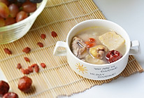 一碗甘甜的汤：榴莲壳炖土鸡的做法