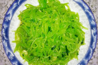 家常凉拌莴笋丝
