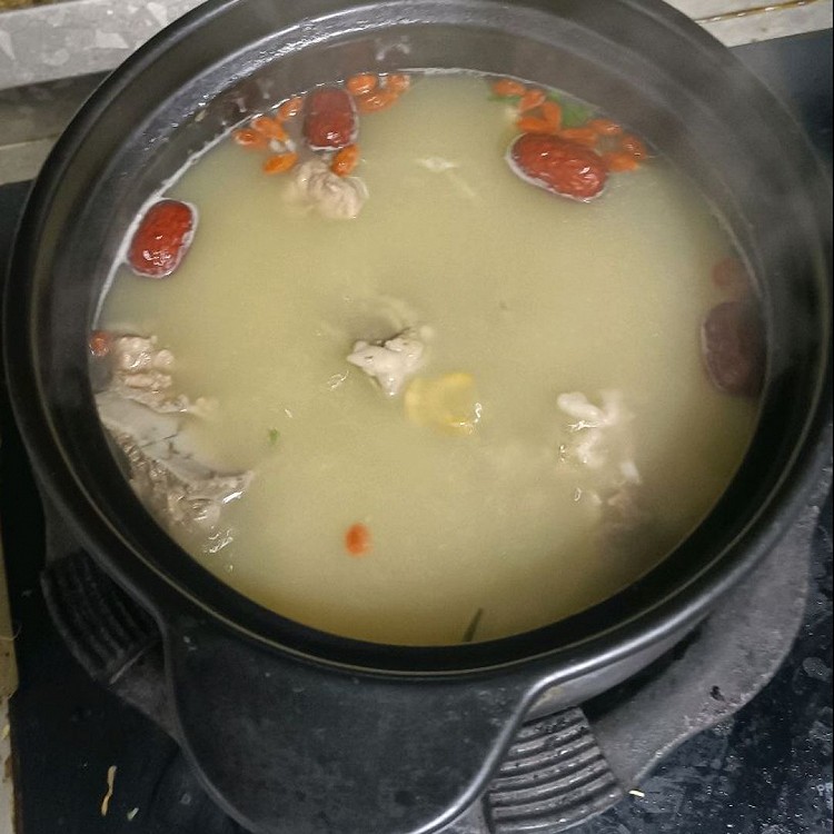 茯苓山药薏米排骨汤的做法