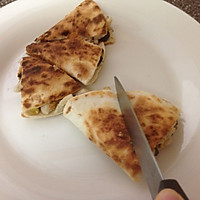 墨西哥鸡肉煎饼 quesadilla的做法图解5