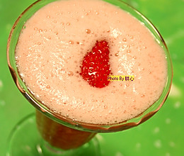 鲜榨草莓汁的做法
