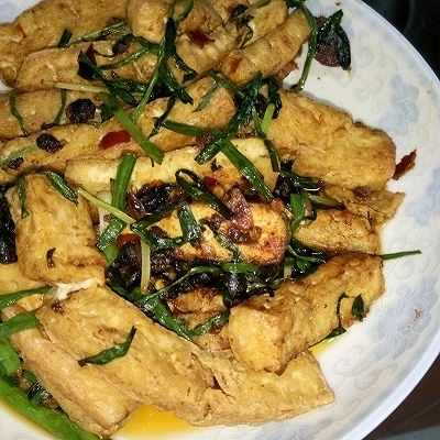 韭菜回锅豆腐