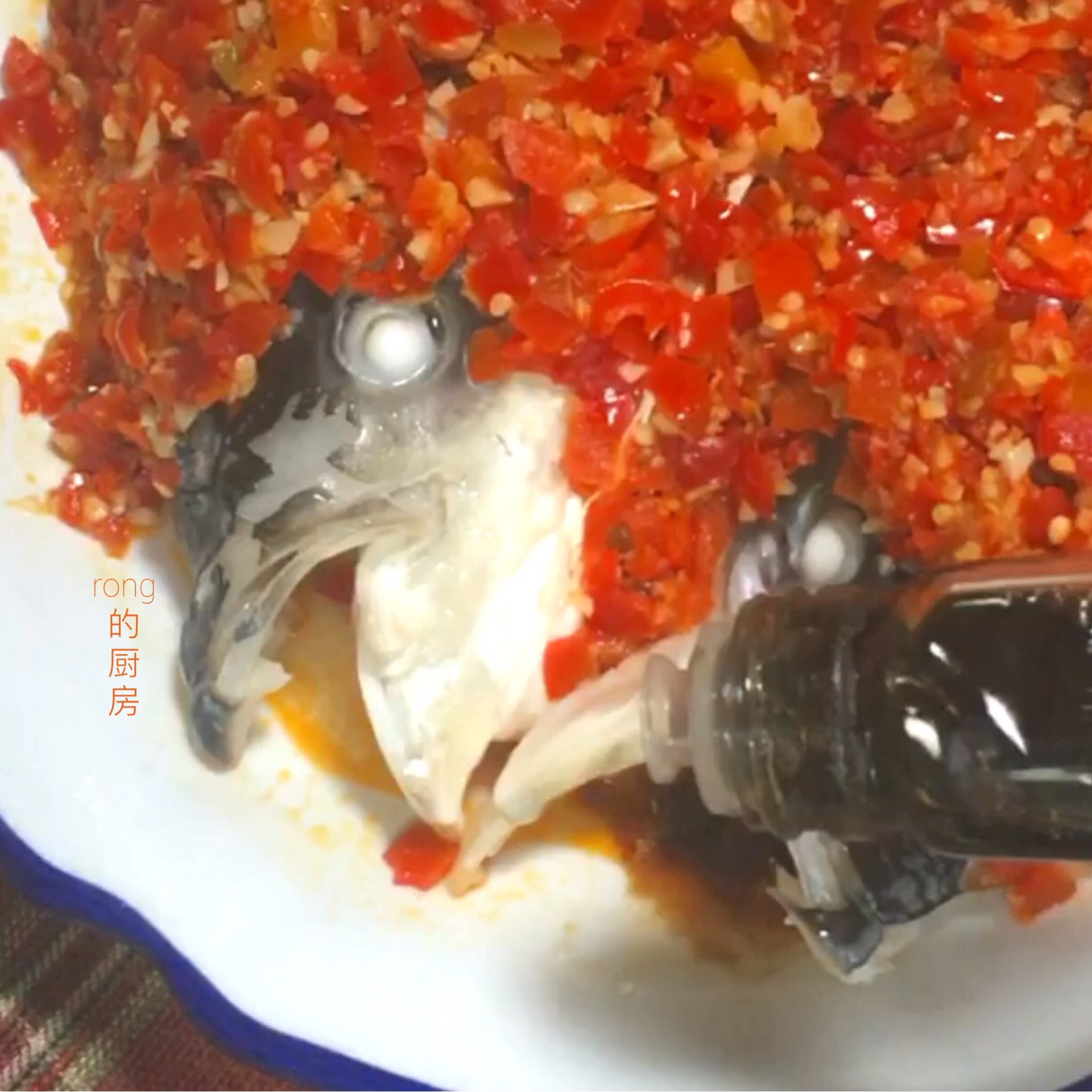 剁椒鱼头怎么做_剁椒鱼头的做法_豆果美食
