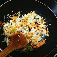 馄饨皮炒面的做法图解5