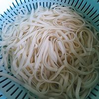 #未来航天员-健康吃蛋# 西红柿鸡蛋打卤面的做法图解3