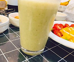 轻食-黄瓜香蕉奶昔的做法