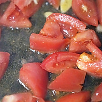 红配绿，大头菜炒西红柿的做法图解7