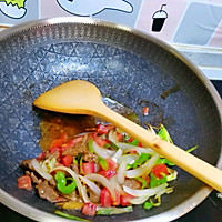 新疆牛肉韭菜炒面的做法图解4