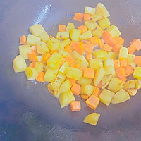 土豆烧鸡腿肉的做法图解8