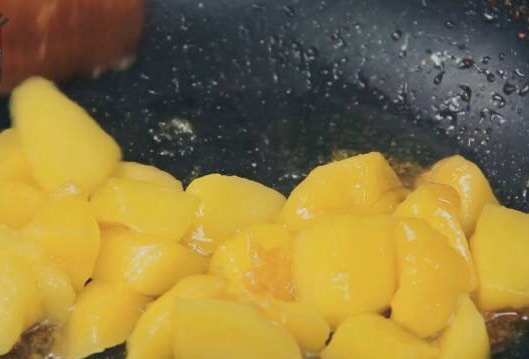 拔丝苹果的做法