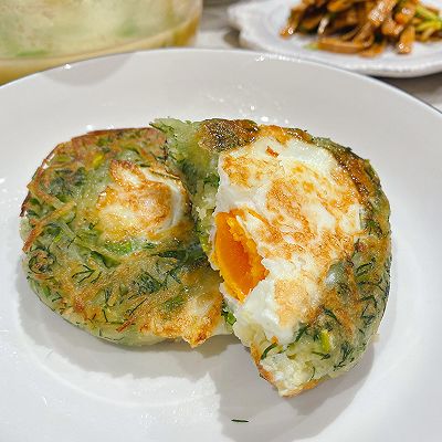 茴香土豆丝鸡蛋饼