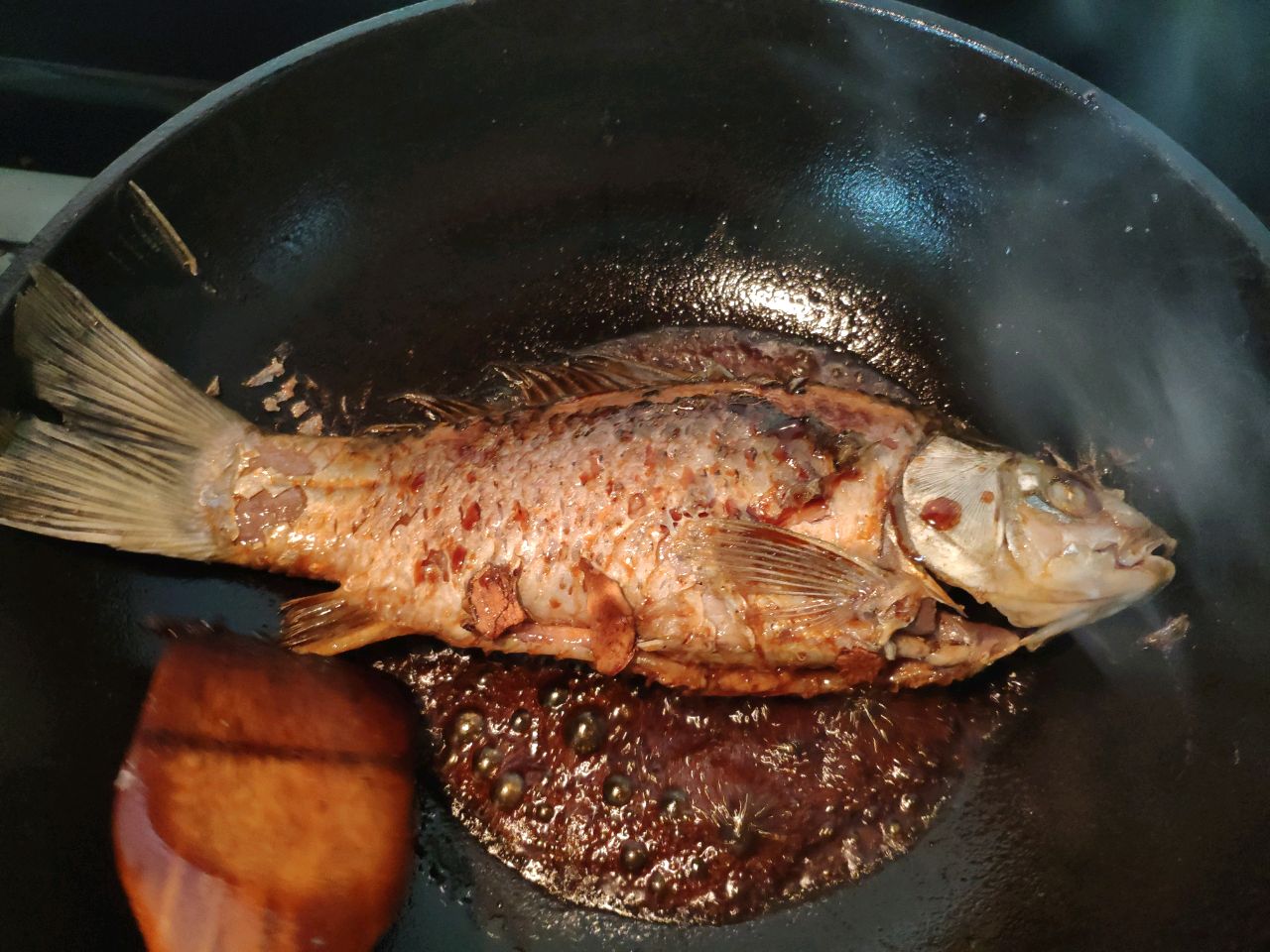 年夜饭大菜，红烧鲤鱼，不用油炸，简单家常做法，鱼肉鲜嫩无腥味 - 哔哩哔哩