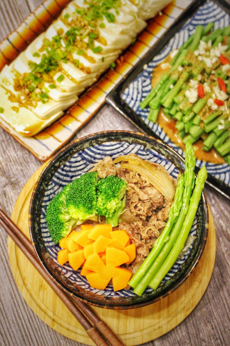 日式肥牛饭的做法