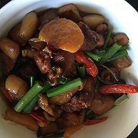 红烧肉炖土豆的做法图解9