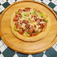 青椒火腿披萨#龙年好运来 乐享豪吉味#的做法图解16