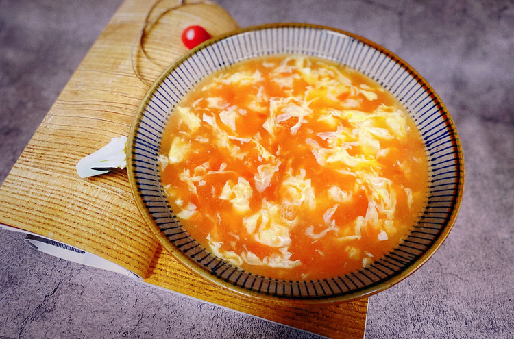 抄手菜—不一样的西红柿鸡蛋汤—酸甜带劲的做法