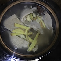 酸菜牛肚锅的做法图解1