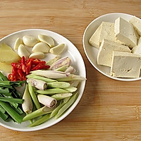 滇味酱香排骨煲的做法图解2