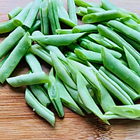 #夏日消暑，非它莫属#四季豆炒肉的做法图解5