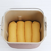 #安佳佳倍容易圣诞季# 面包机版南瓜手撕吐司，味道香甜又健康的做法图解10